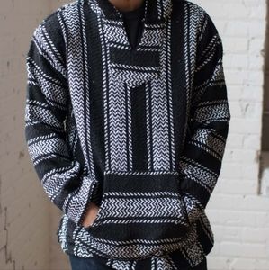 EARTH RAGZ PULLOVER SZ Sm